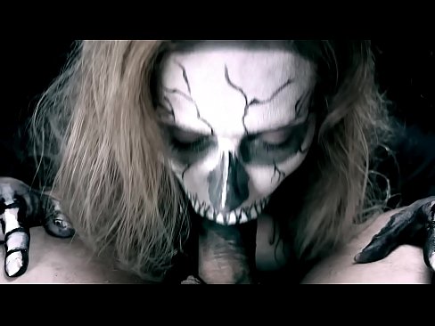 ❤️ Demon girl ngisep pitik jago karo dheweke ireng tutuk lan ngulu cum. ️ Saru keras ing kita